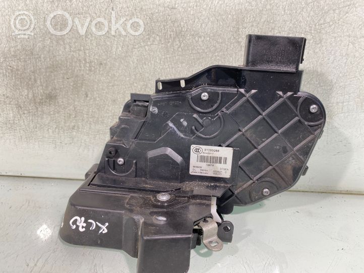 Volvo XC70 Rear door lock 31253288