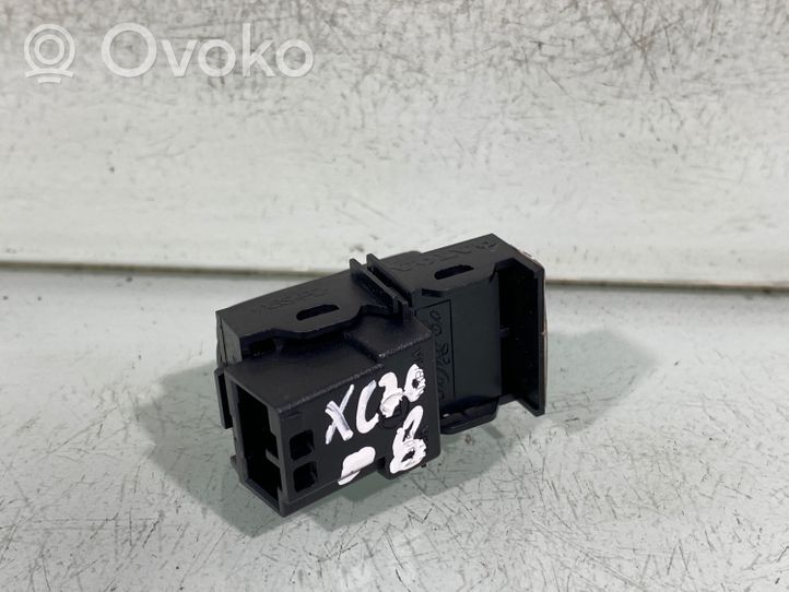 Volvo XC70 Central locking switch button 30710476