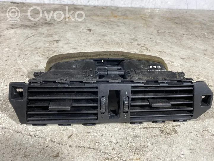 BMW 5 E60 E61 Grille d'aération centrale 6910734