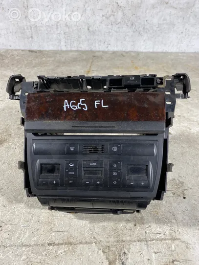 Audi A6 S6 C5 4B Mascherina unità principale autoradio/GPS 4b0858005c
