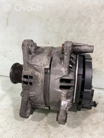 Audi A4 S4 B8 8K Generatore/alternatore 