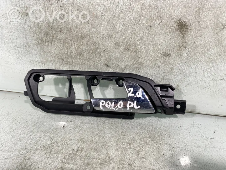 Volkswagen Polo IV 9N3 Klamka wewnętrzna drzwi 6q2837174b