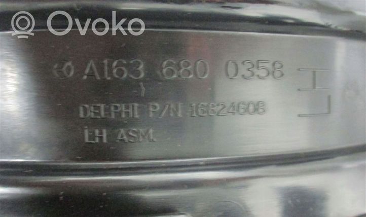 Mercedes-Benz ML W163 Kojelaudan alempi verhoilu A1636800358