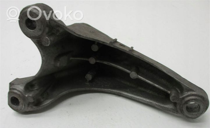 Audi RS4 B7 Engine mounting bracket 4Z7199308B