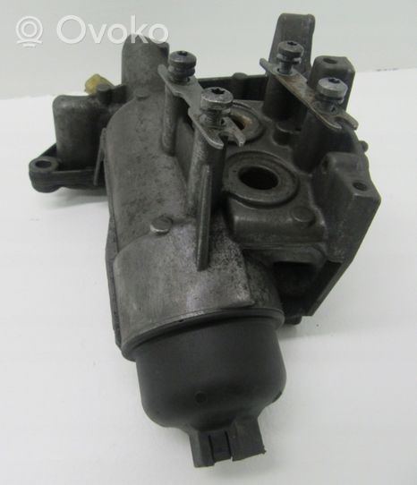 Renault Master III Supporto di montaggio del filtro dell’olio 8201005241