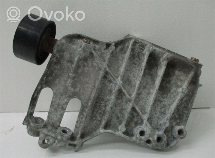 BMW X5 F15 Staffa di montaggio del compressore dell’A/C 7585167