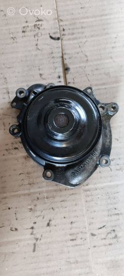 Mercedes-Benz S W222 Pompe de circulation d'eau A6422002001