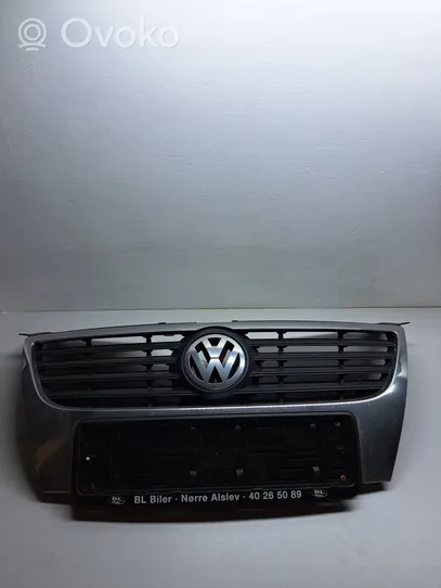 Volkswagen PASSAT B6 Grille calandre supérieure de pare-chocs avant 3C0853651AF
