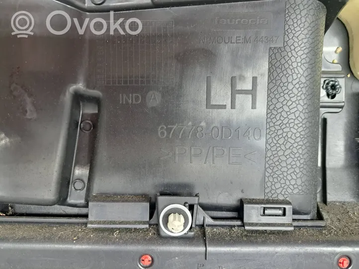 Toyota Yaris Garniture de panneau carte de porte avant 677780D140