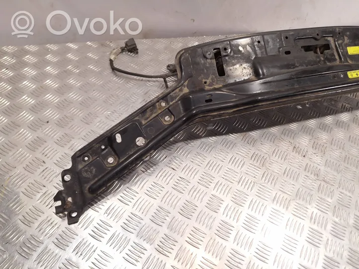 Volvo V70 Staffa del pannello di supporto del radiatore parte superiore 30655380