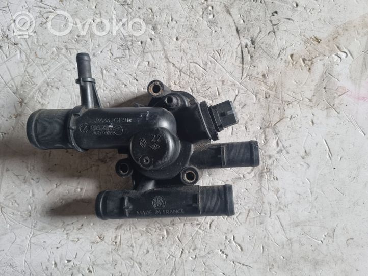 Renault Trafic II (X83) Boîtier de thermostat / thermostat 8200074349C