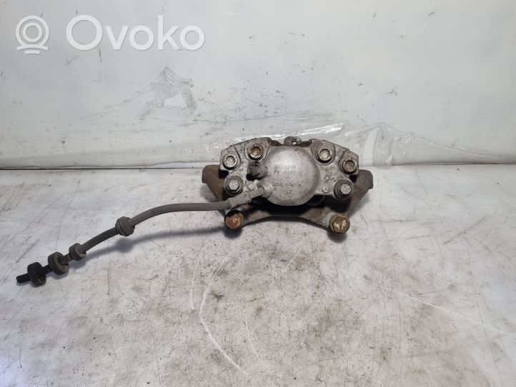 Audi A4 S4 B7 8E 8H Priekinis suportas 8K0106P