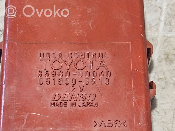 Toyota Yaris Unité de commande module de porte 859800D060