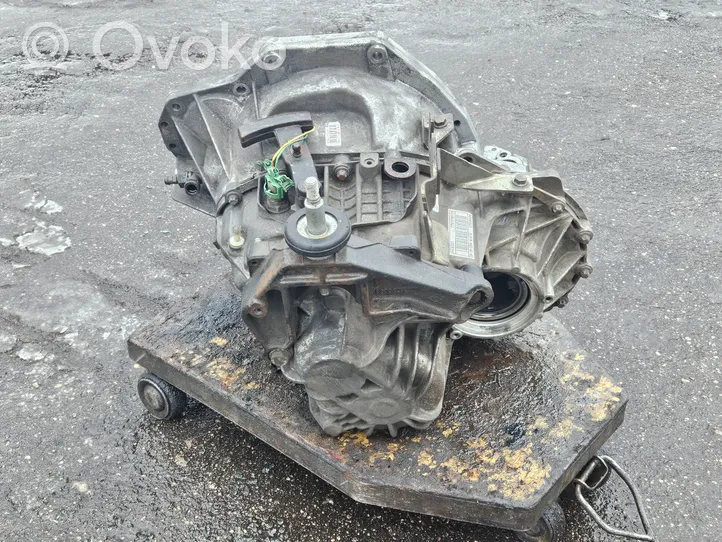 Renault Master II Manual 5 speed gearbox 7701718735