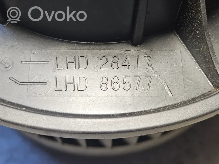 Volvo S60 Pečiuko ventiliatorius/ putikas 28417