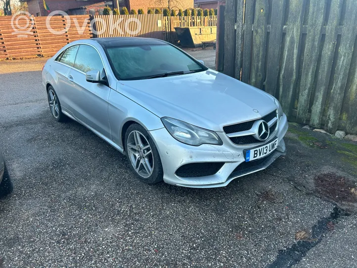 Mercedes-Benz E C207 W207 Kompletny zestaw przedniej części nadwozia / karoserii A2078802483