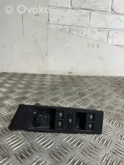 Volkswagen PASSAT B7 Wing mirror switch 3AB857857A