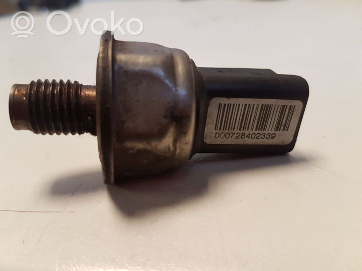 Volkswagen PASSAT B7 Czujnik poziomu oleju 000728402339