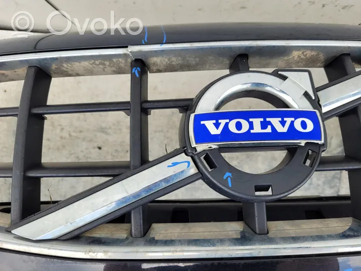 Volvo XC70 Front bumper 