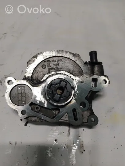 Volkswagen Polo V 6R Vacuum pump 