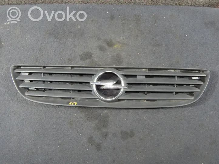 Opel Zafira A Etusäleikkö 