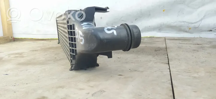 Mercedes-Benz A W176 Chłodnica powietrza doładowującego / Intercooler 