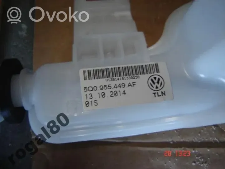 Volkswagen Golf VII Zbiornik płynu do spryskiwaczy szyby przedniej / czołowej 