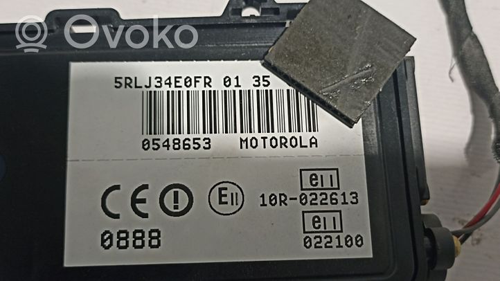 Mercedes-Benz CLS C219 Sterownik / Moduł sterujący telefonem 10R022613