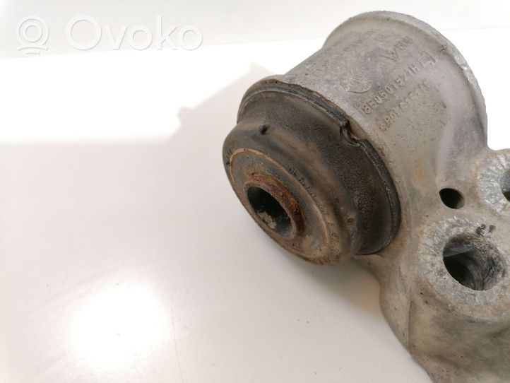 Volkswagen PASSAT B5.5 Supporto alloggiamento assale posteriore 8E0501521H