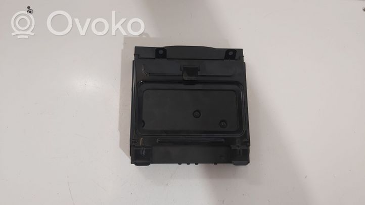 Volvo V50 Stacja multimedialna GPS / CD / DVD 31260775