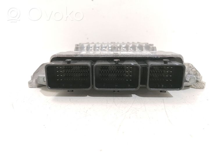 Volvo V50 Sterownik / Moduł ECU 31211071AA