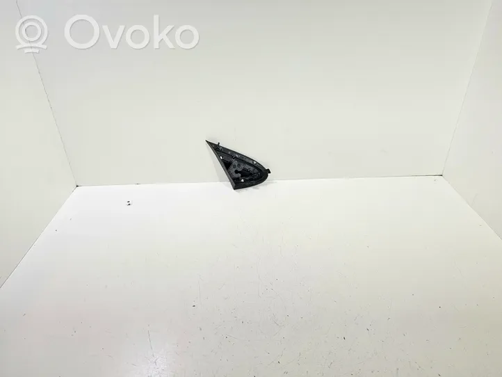 Volvo V40 Apdaila sparno (moldingas) 31416469