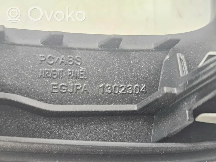 Volvo V40 Dysze / Kratki środkowego nawiewu deski rozdzielczej 1302304