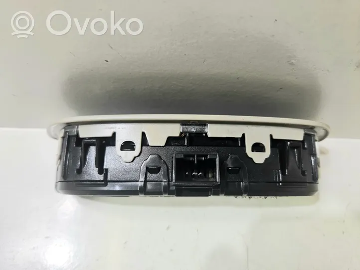 Volvo V40 Luz del asiento delantero 31305649