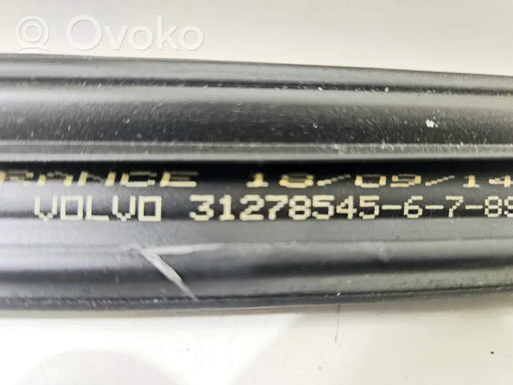 Volvo V40 Takaoven kumitiiviste 31278545