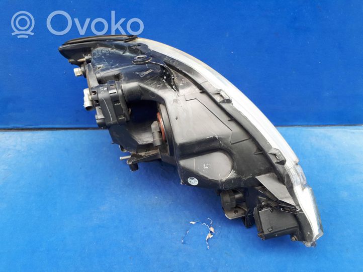 Lexus RX 300 Lampa przednia KOITO4813