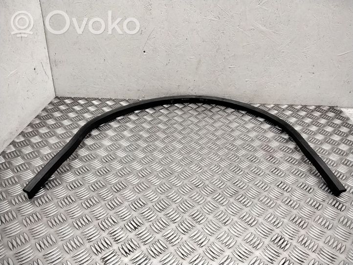 Volvo V70 Engine compartment rubber 