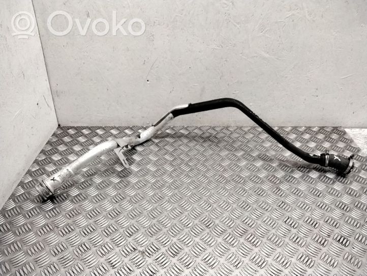 Volvo V70 Tuyau de remplissage de réservoir de carburant 31392654