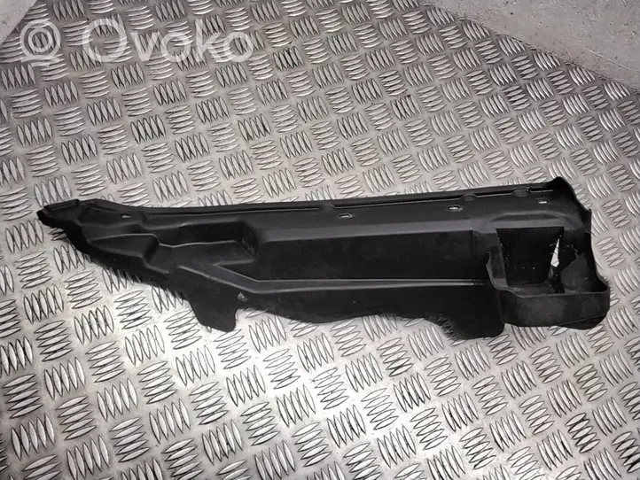 BMW X5 F15 Kita variklio skyriaus detalė 9245595