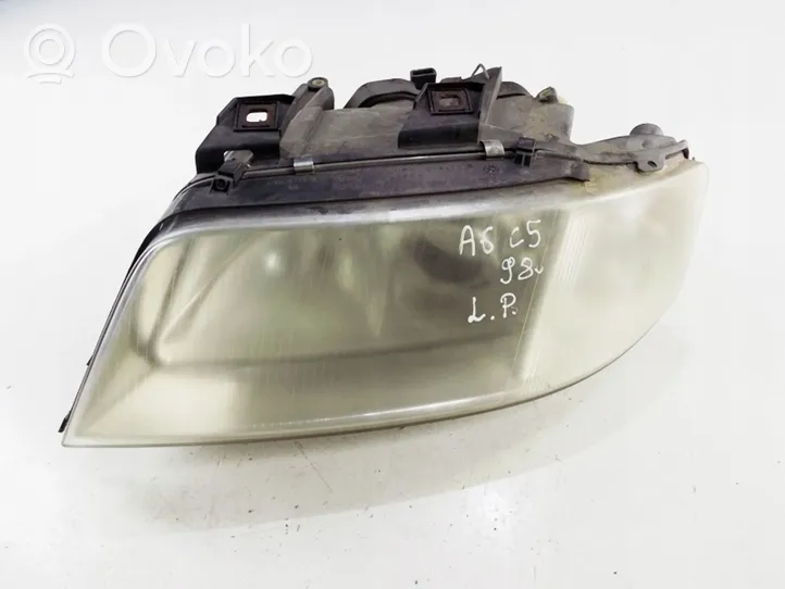 Audi A6 S6 C5 4B Lampa przednia 