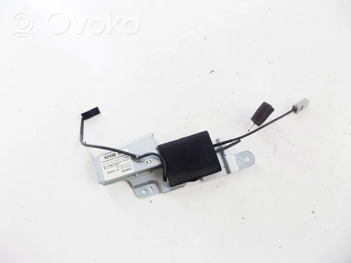 Subaru Forester SF Antennenverstärker Signalverstärker ef1088b