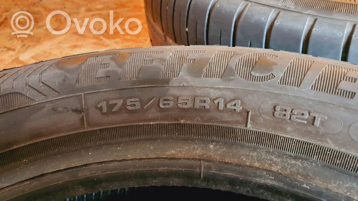 Volkswagen Golf III R14 summer tire 