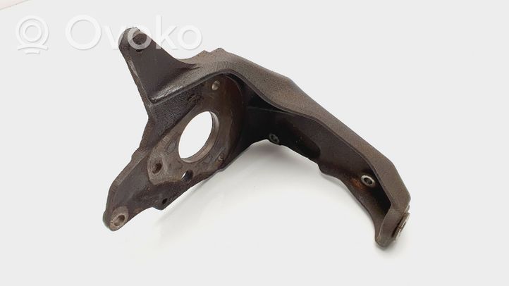 Audi A4 S4 B5 8D Supporto della pompa del carburante 028130147B