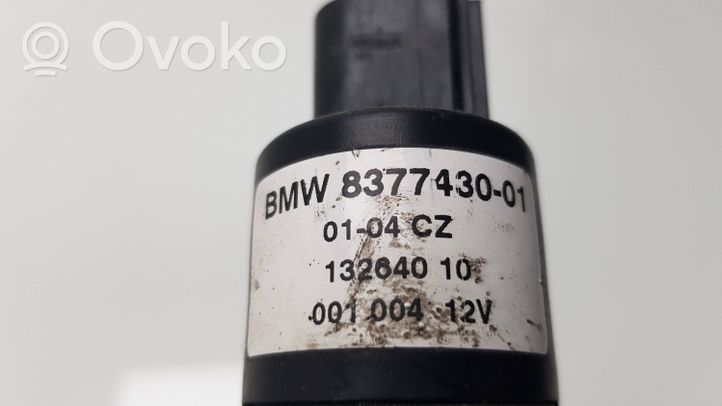 BMW 3 E46 Pompe lave-phares 8377430