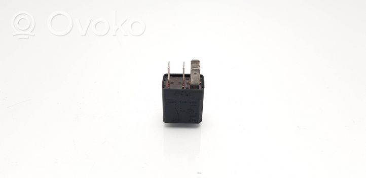 Iveco Daily 35 - 40.10 Other relay 504049024