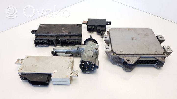 Mercedes-Benz C W202 Komputer / Sterownik ECU i komplet kluczy A0165457632