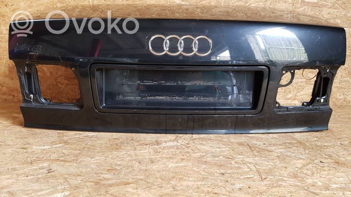 Audi A8 S8 D2 4D Tylna klapa bagażnika 