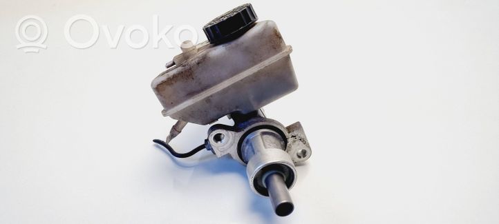 Mercedes-Benz E W210 Master brake cylinder A2024300202