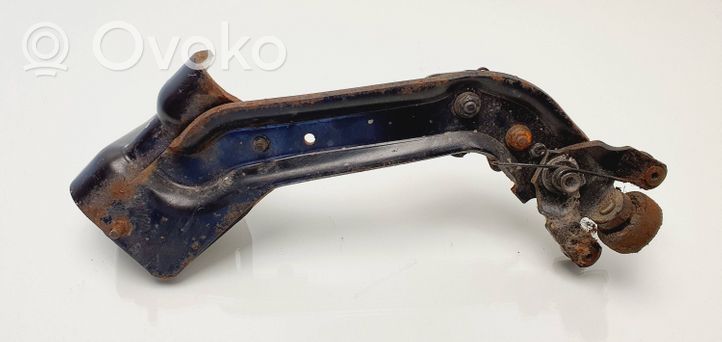 Chrysler Voyager Guida/cerniera inferiore del rullo del portellone scorrevole 4675648AB