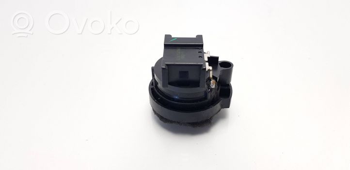 Toyota Prius (XW20) Front door high frequency speaker 